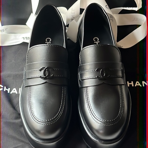 🌹CHANEL BLACK  LOAFERS🌹 NWT 🌹 - Picture 9 of 16